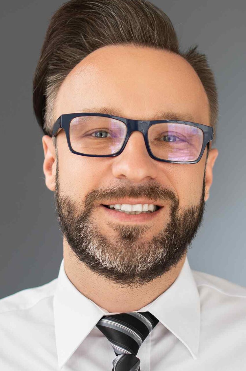 https://oidi.pro/wp-content/uploads/2019/02/team_02-850x1280.jpg